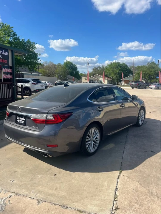 2016 Lexus ES 6th Gen - Image 7 of 13