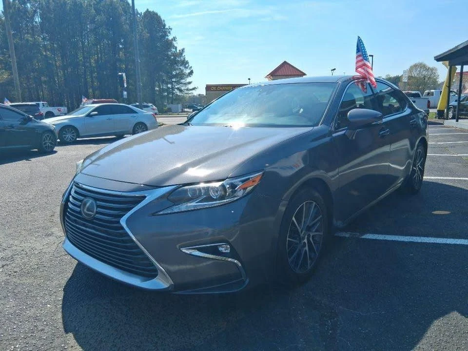 2016 Lexus ES 6th Gen - Image 2 of 12