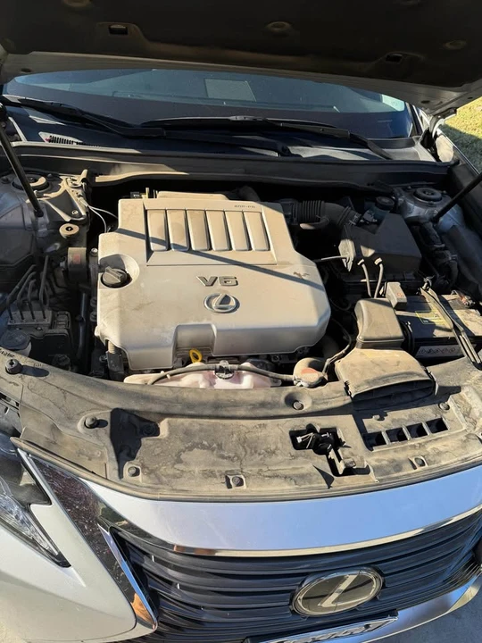 2016 Lexus ES 6th Gen - Image 12 of 13