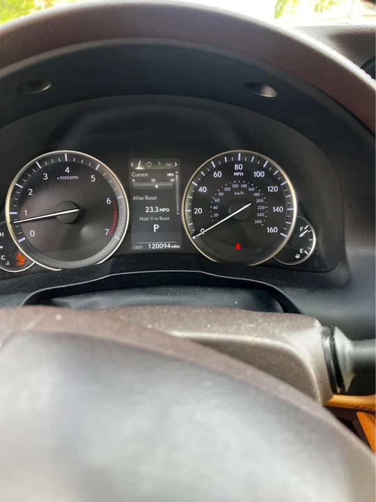 2016 Lexus ES 6th Gen - Image 8 of 11