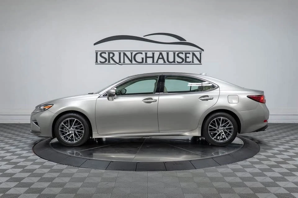 2016 Lexus ES 6th Gen - Image 7 of 13