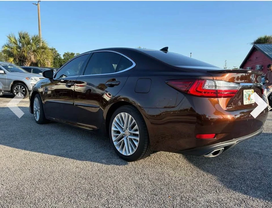 2016 Lexus ES 6th Gen - Image 4 of 6