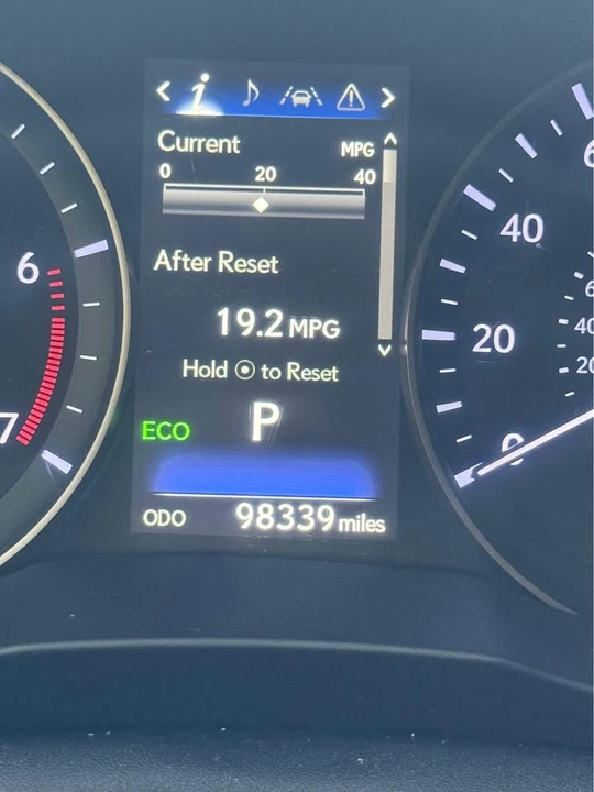 2016 Lexus ES 6th Gen - Image 14 of 15