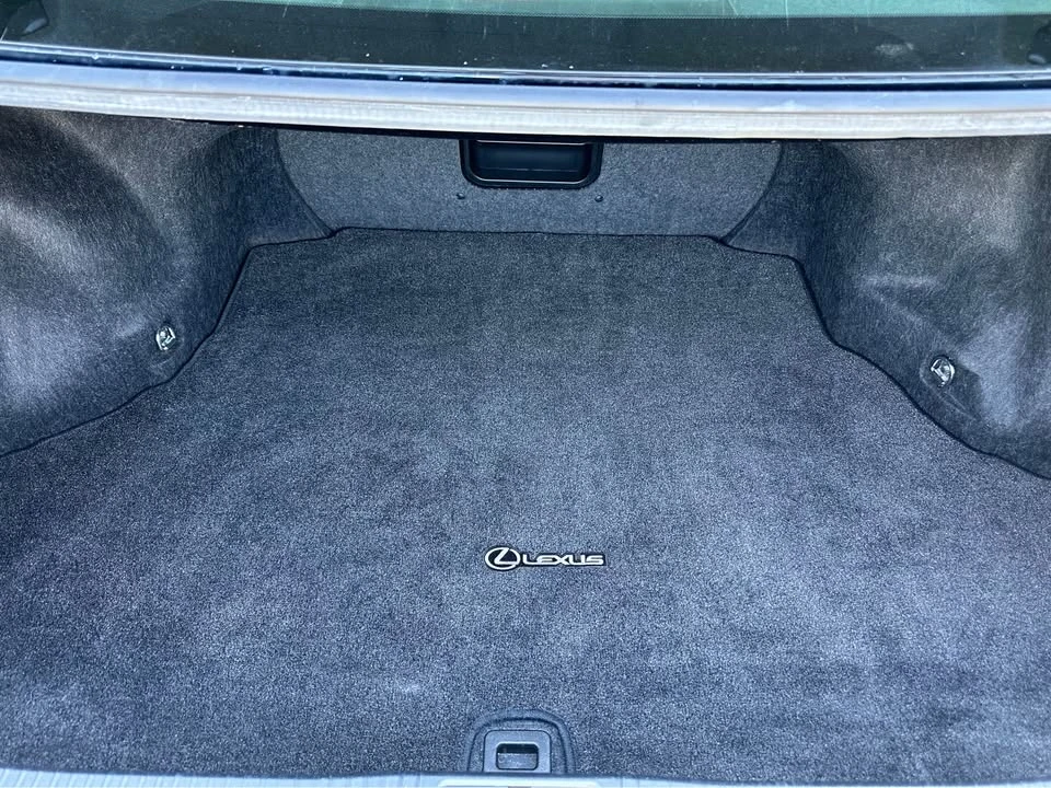 2016 Lexus ES 6th Gen - Image 16 of 20