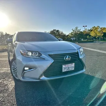 2016 Lexus ES 350 Ultra Luxury Sedan 4D