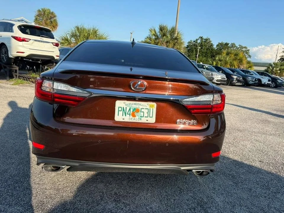 2016 Lexus ES 6th Gen - Image 4 of 20