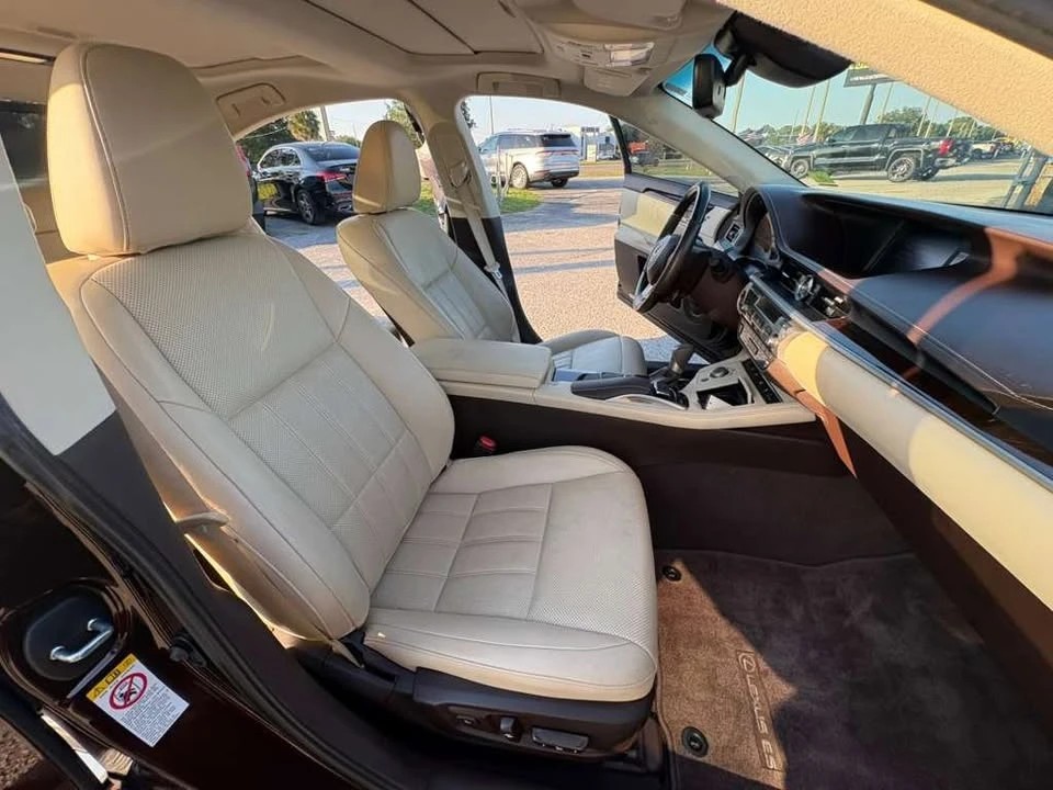 2016 Lexus ES 6th Gen - Image 13 of 20