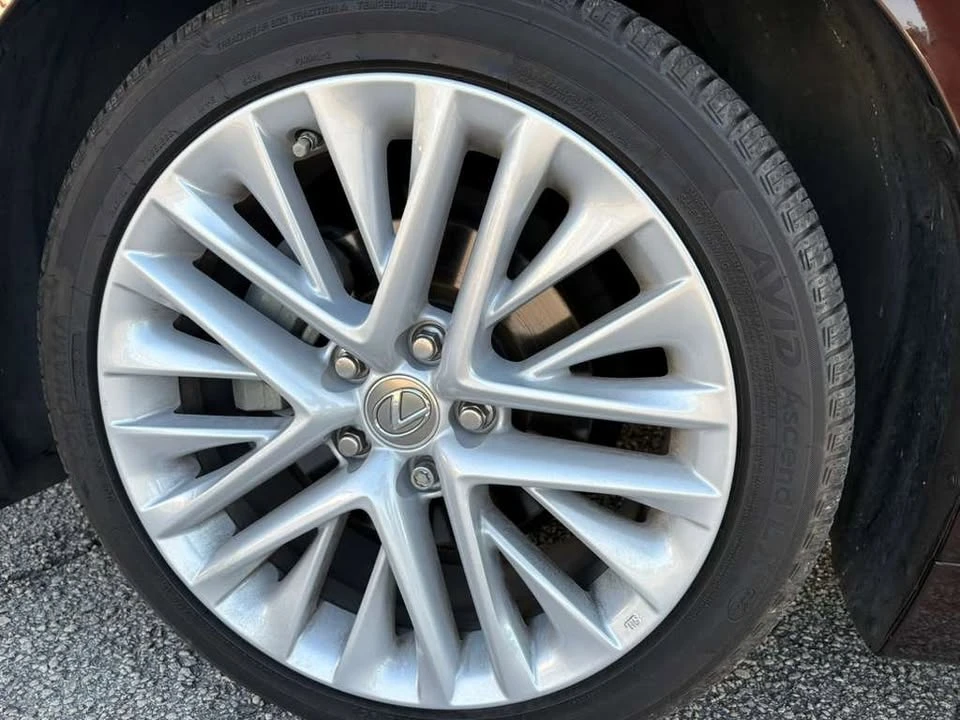 2016 Lexus ES 6th Gen - Image 7 of 20