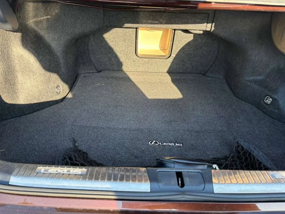 2016 Lexus ES 6th Gen - Image 10 of 20
