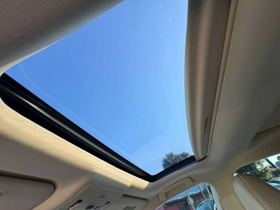 2016 Lexus ES 6th Gen - Image 18 of 20
