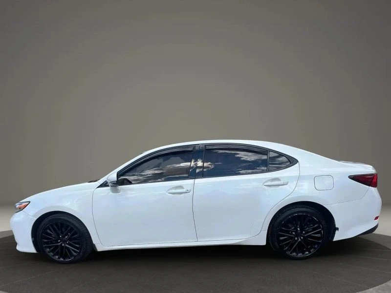 2016 Lexus ES 6th Gen - Image 8 of 12