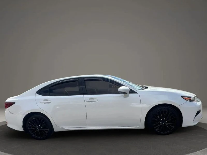 2016 Lexus ES 6th Gen - Image 4 of 12