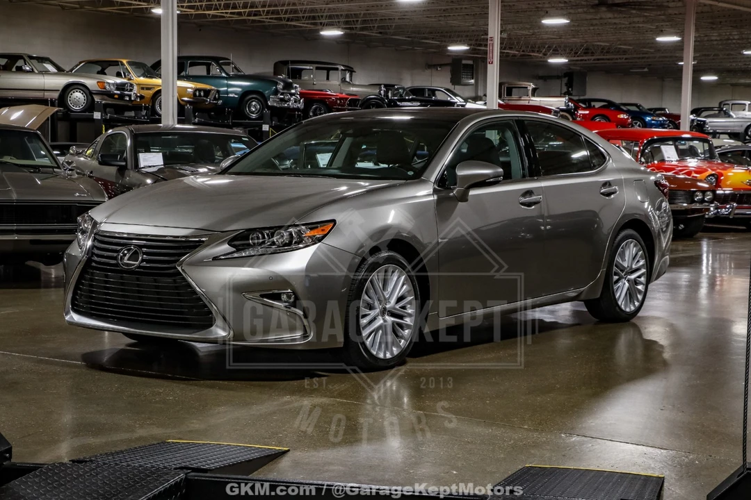 2016 Lexus ES 6th Gen - Image 4 of 21
