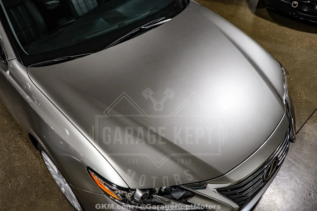 2016 Lexus ES 6th Gen - Image 15 of 21