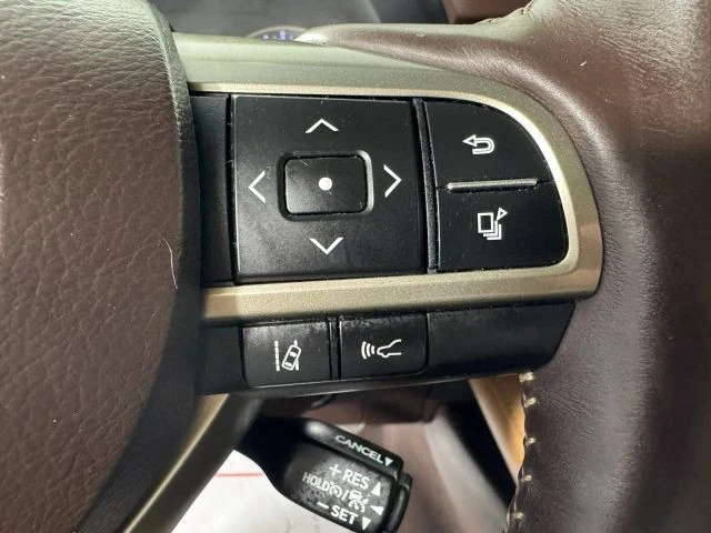 2016 Lexus ES 6th Gen - Image 16 of 21