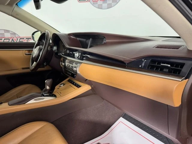 2016 Lexus ES 6th Gen - Image 12 of 12