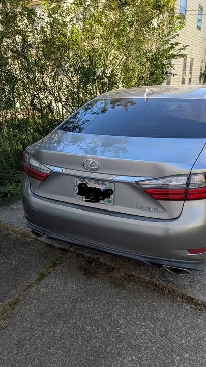 2016 Lexus ES 6th Gen - Image 4 of 8