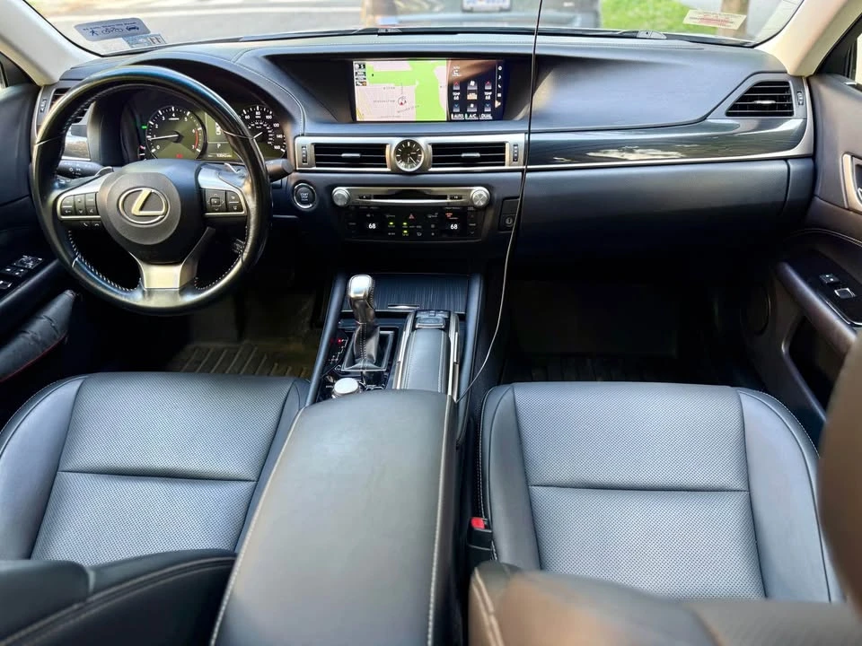 2016 Lexus GS 4th Gen - Image 13 of 17