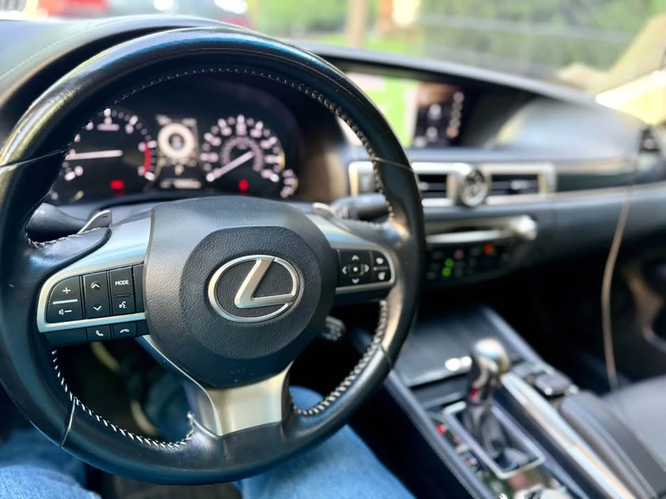 2016 Lexus GS 4th Gen - Image 11 of 17