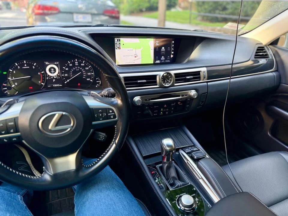 2016 Lexus GS 4th Gen - Image 12 of 17