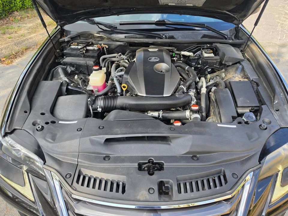 2016 Lexus GS 4th Gen - Image 14 of 15