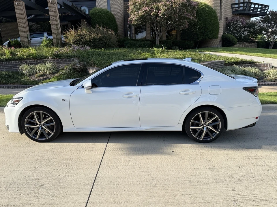 2016 Lexus GS 4th Gen - Image 2 of 29