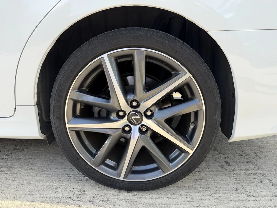 2016 Lexus GS 4th Gen - Image 14 of 29
