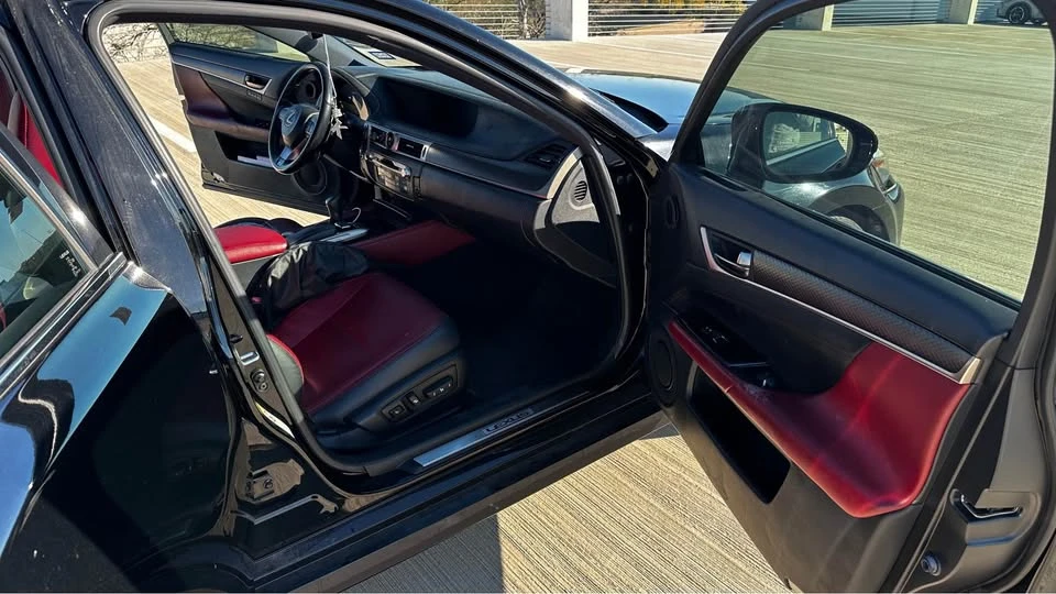 2016 Lexus GS 4th Gen - Image 9 of 9