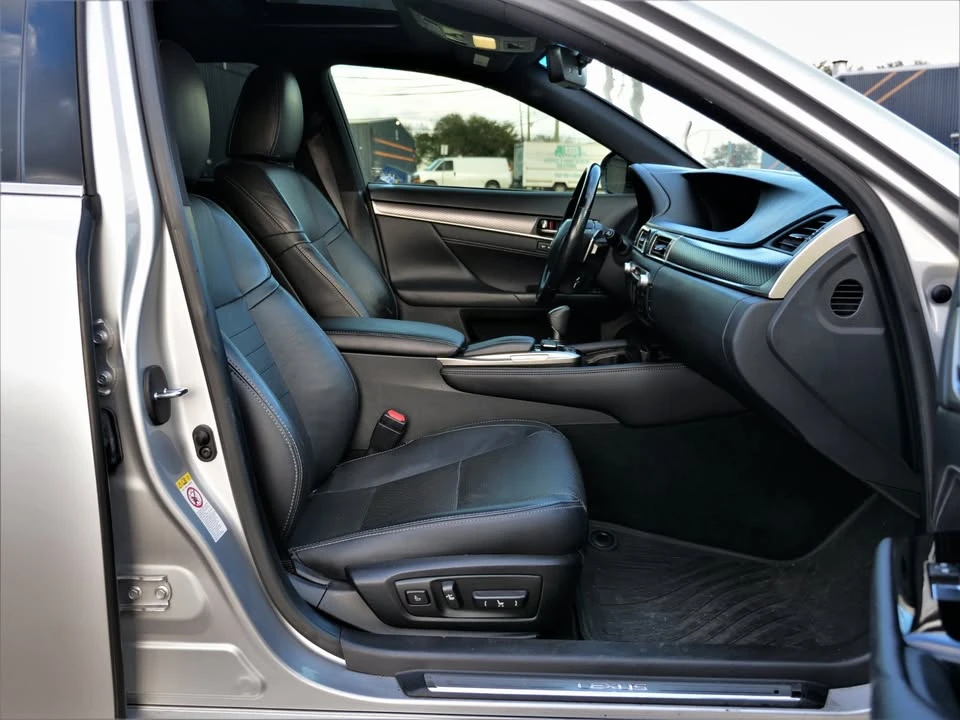 2016 Lexus GS 4th Gen - Image 11 of 19