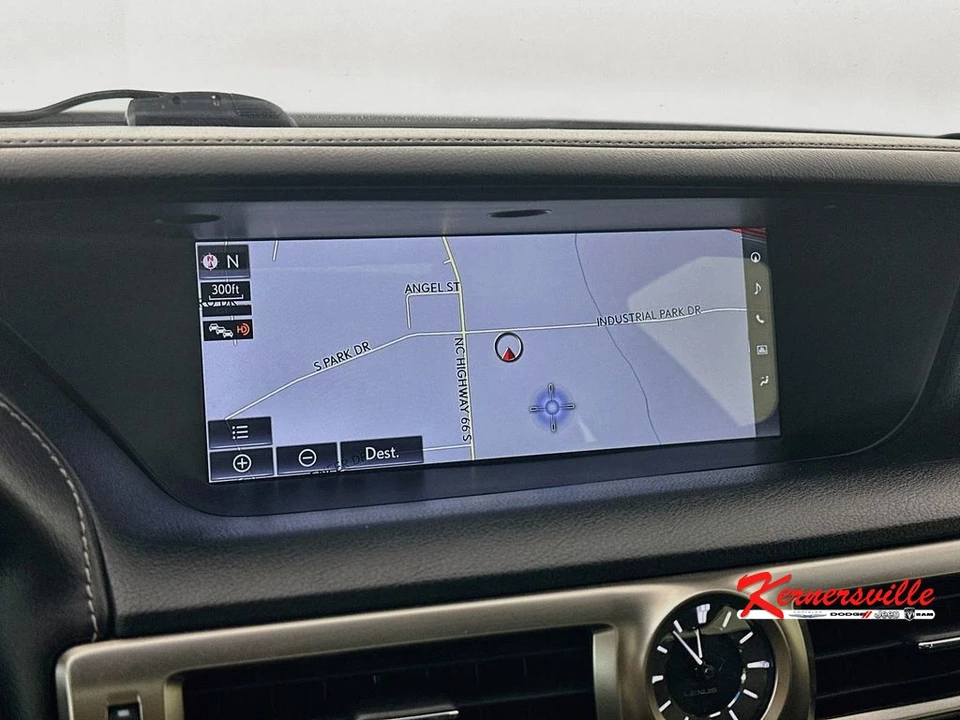 2016 Lexus GS 4th Gen - Image 19 of 24