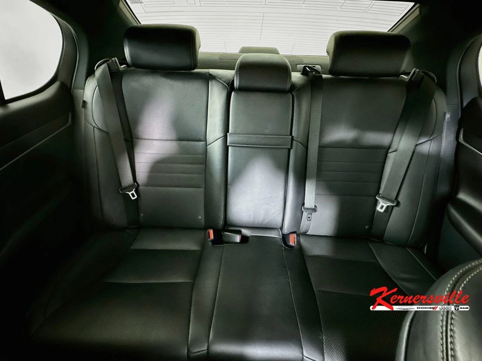 2016 Lexus GS 4th Gen - Image 13 of 24