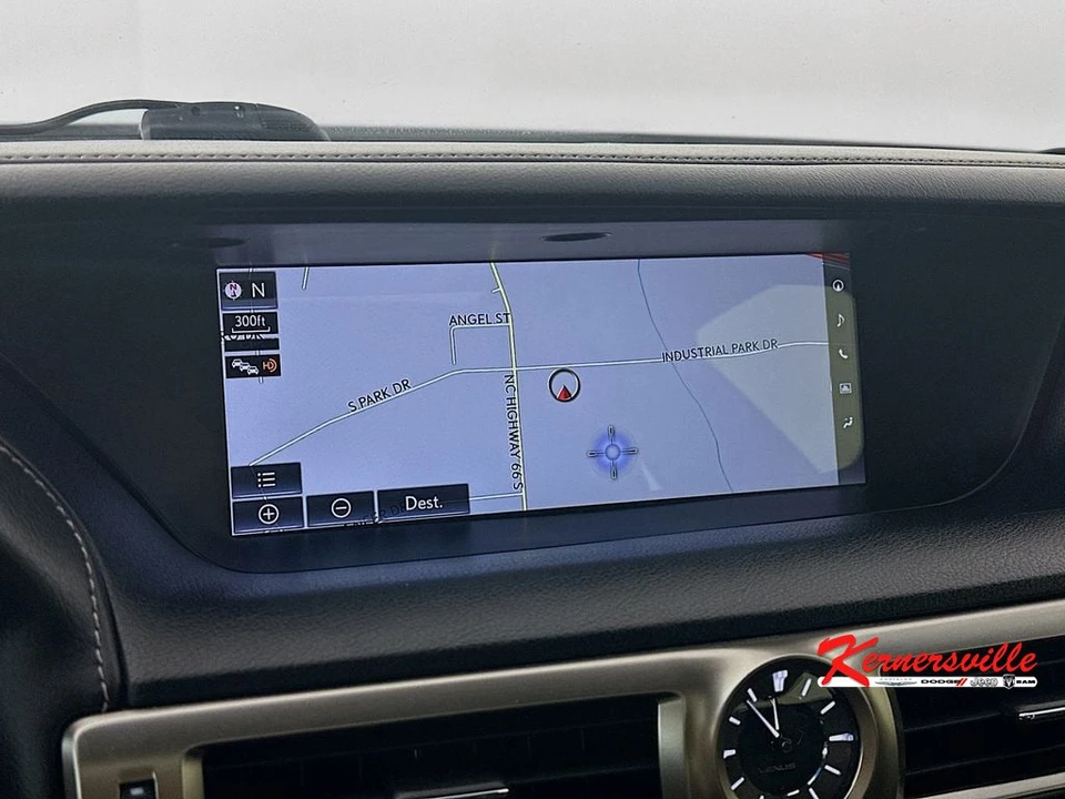 2016 Lexus GS 4th Gen - Image 19 of 24