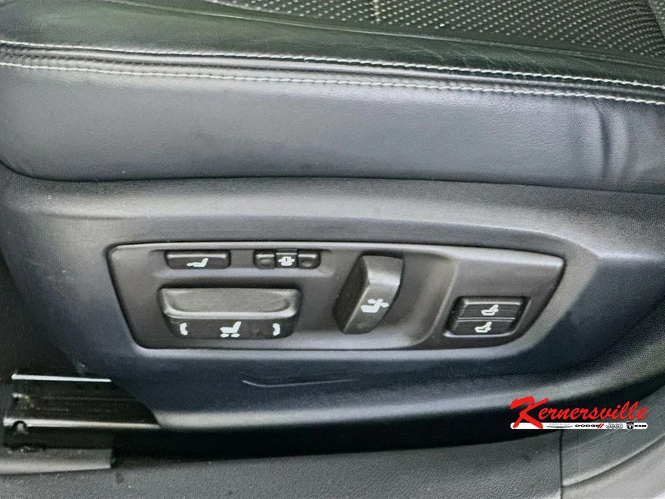 2016 Lexus GS 4th Gen - Image 22 of 24