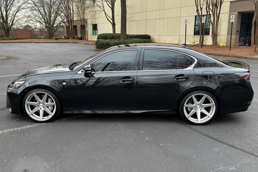 2016 Lexus GS 4th Gen - Image 3 of 31