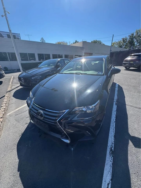 2016 Lexus GS 4th Gen - Image 2 of 9