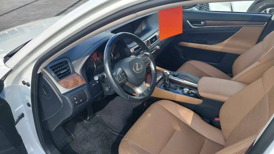 2016 Lexus GS 4th Gen - Image 5 of 6