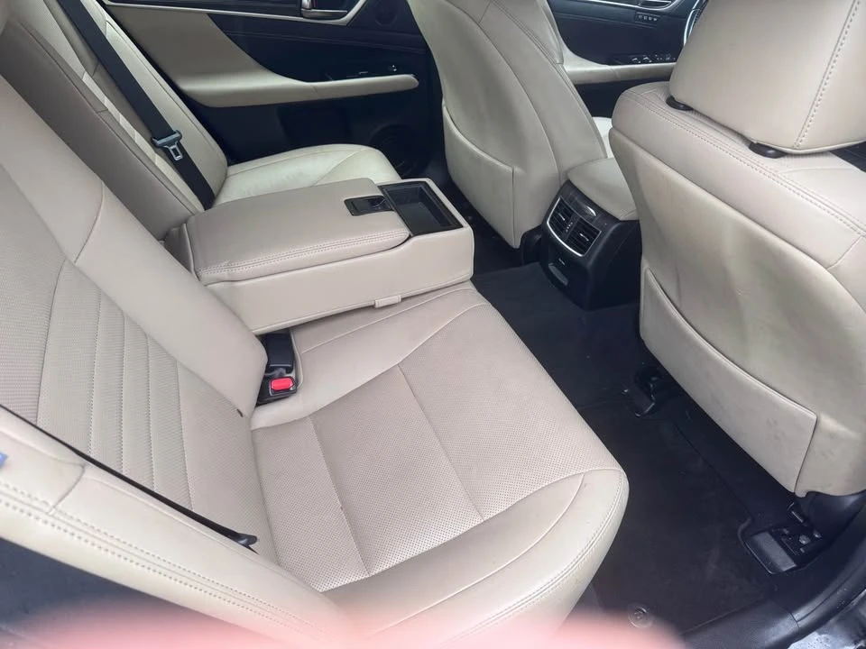 2016 Lexus GS 4th Gen - Image 9 of 14