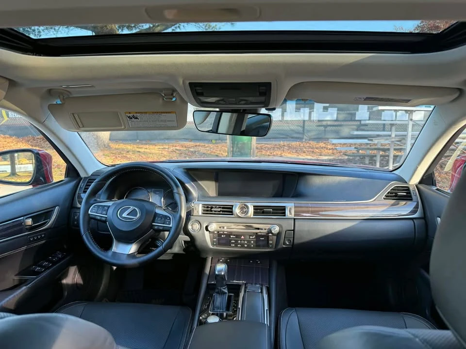 2016 Lexus GS 4th Gen - Image 8 of 19