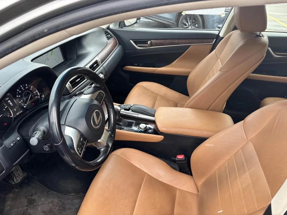 2016 Lexus GS 4th Gen - Image 5 of 9