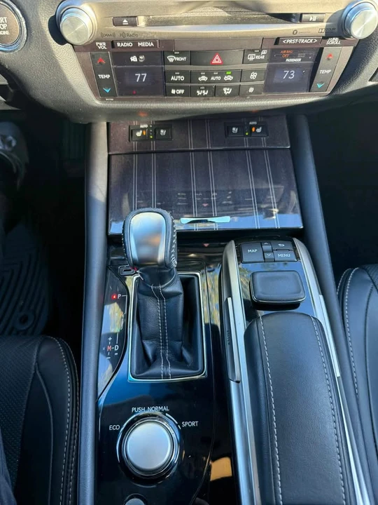 2016 Lexus GS 4th Gen - Image 14 of 19