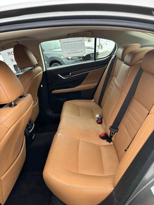 2016 Lexus GS 4th Gen - Image 7 of 9