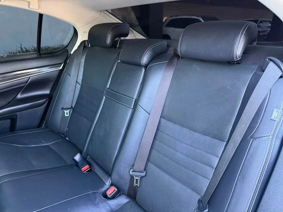 2016 Lexus GS 4th Gen - Image 10 of 11
