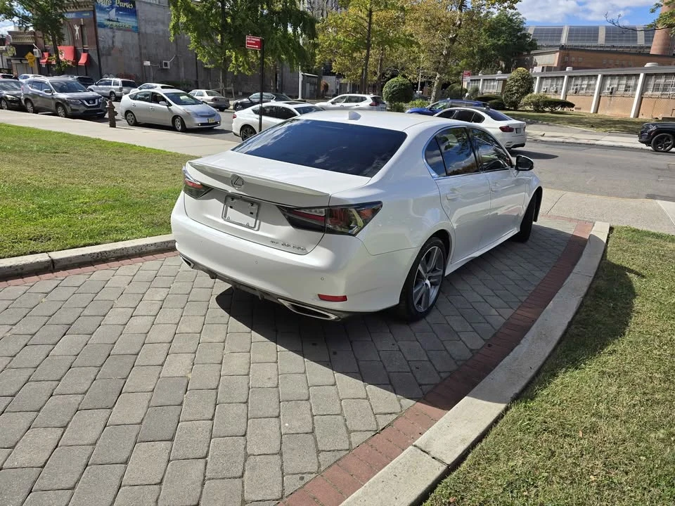 2016 Lexus GS 4th Gen - Image 3 of 8
