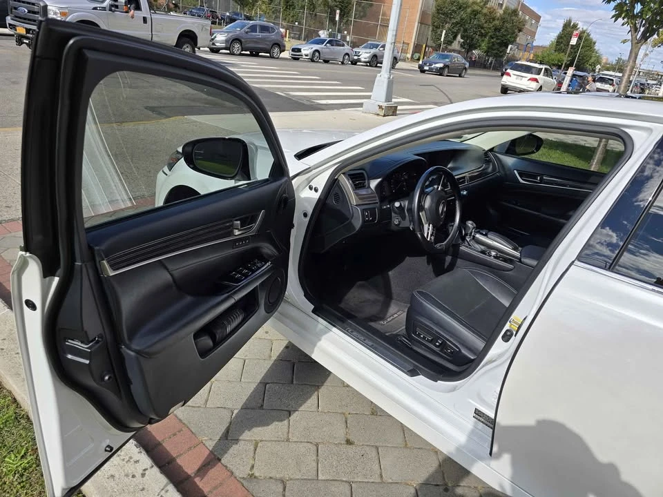 2016 Lexus GS 4th Gen - Image 5 of 8