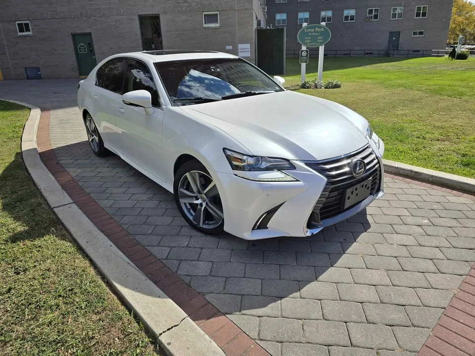 2016 Lexus GS 4th Gen - Image 2 of 8