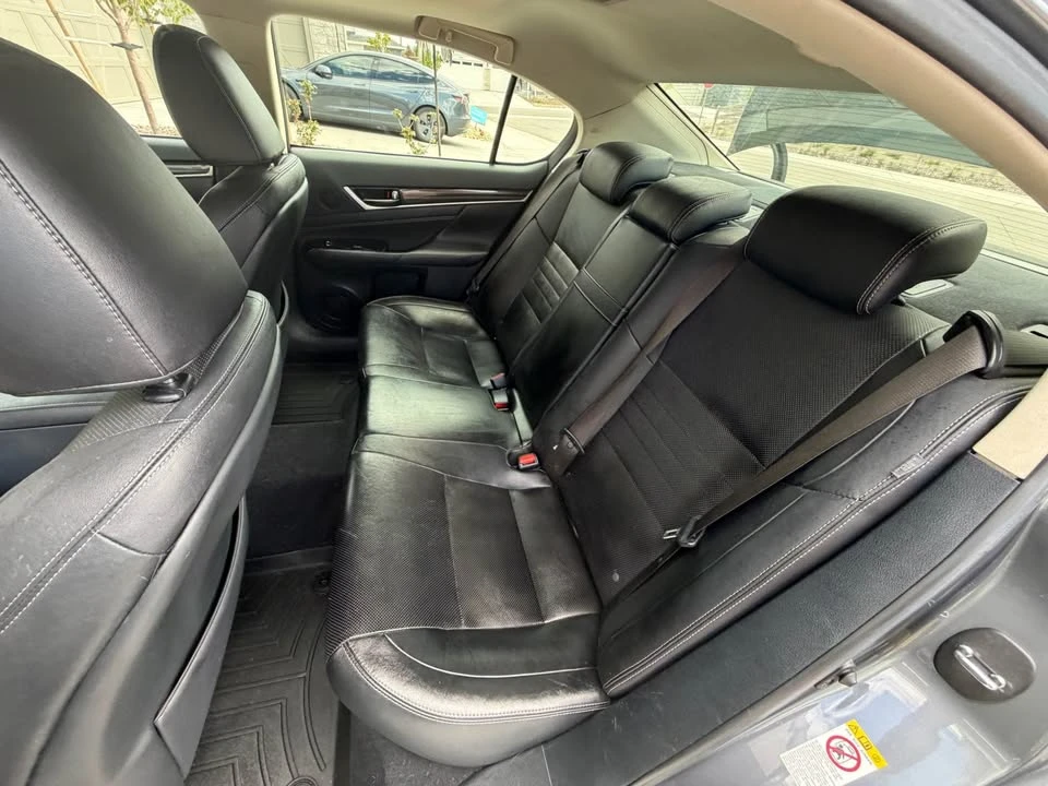 2016 Lexus GS 4th Gen - Image 9 of 19