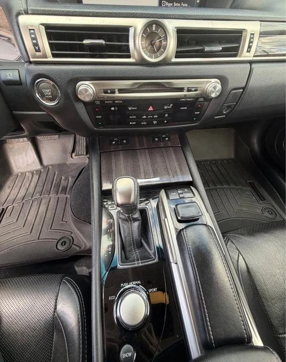 2016 Lexus GS 4th Gen - Image 12 of 19