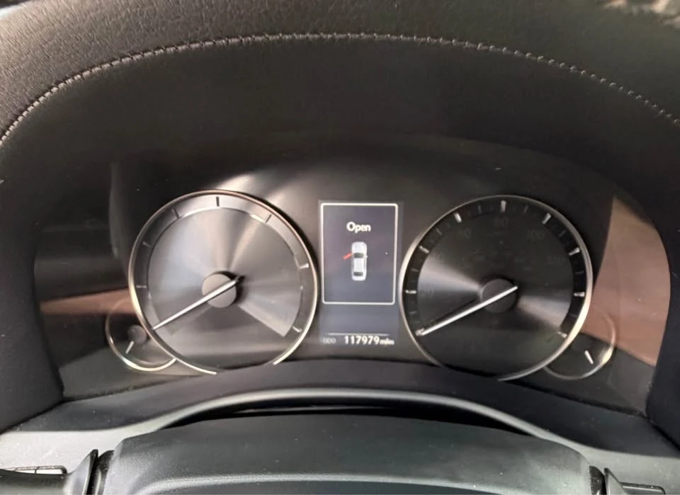 2016 Lexus GS 4th Gen - Image 10 of 19