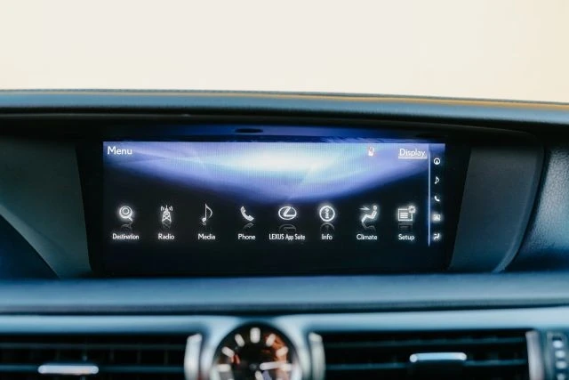 2016 Lexus GS F 4th Gen - Image 16 of 31