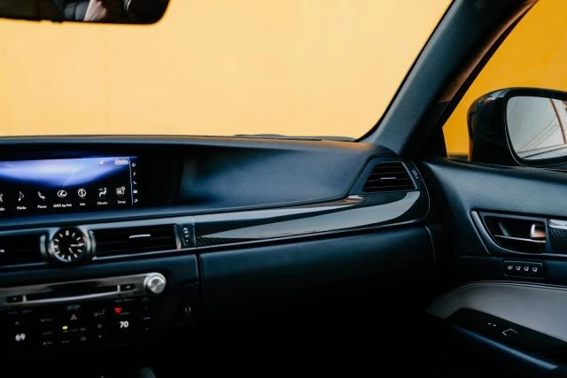 2016 Lexus GS F 4th Gen - Image 28 of 31